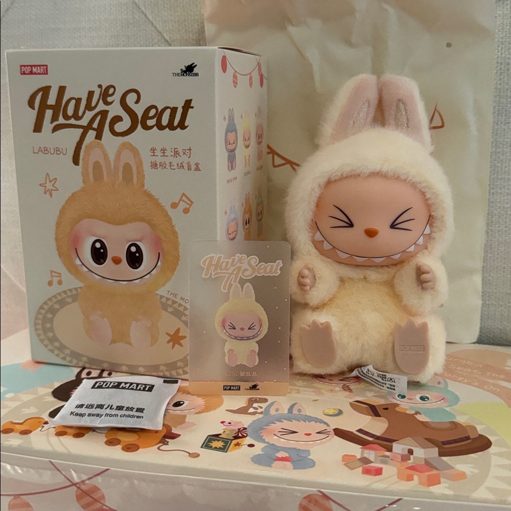 Labubu Have A Seat Series - SISI (POP MART Authentic)